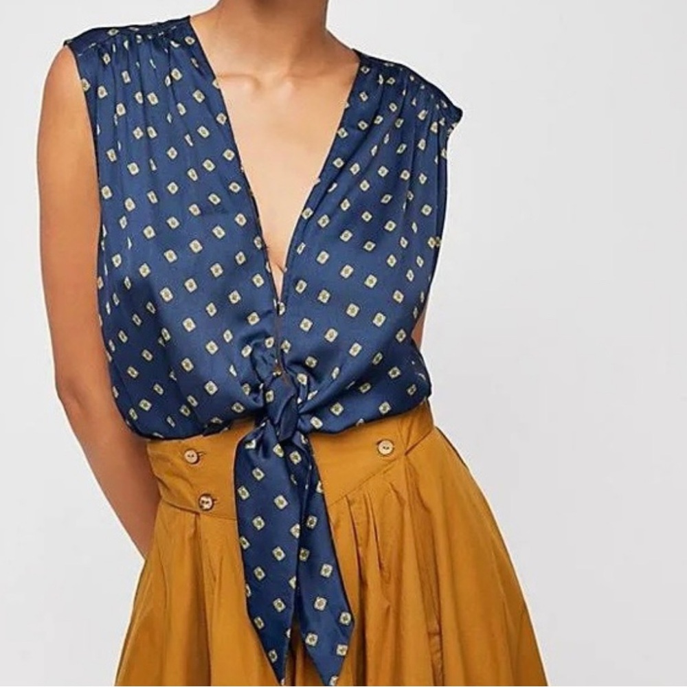 Free People Sleeveless Tie Front Blouse | Navy | Size Large